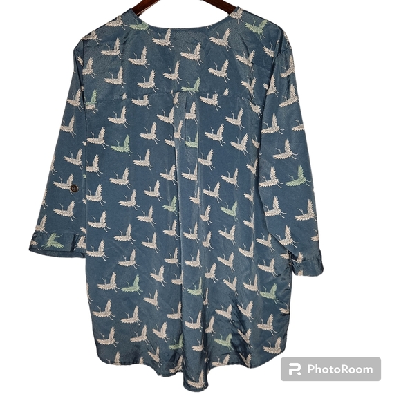2/$30 Laura Scott1X Novelty Crane Bird All Over Print Roll Tab 3/4 Sleeve - Picture 6 of 15